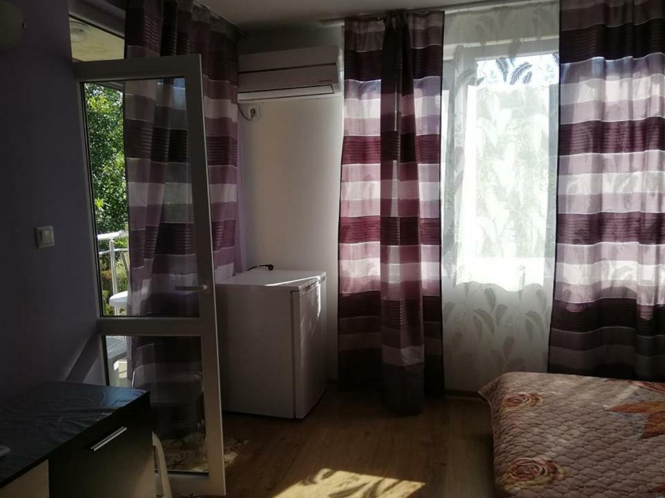 Отель Къща за гости Пердика Обзор Экстерьер фото